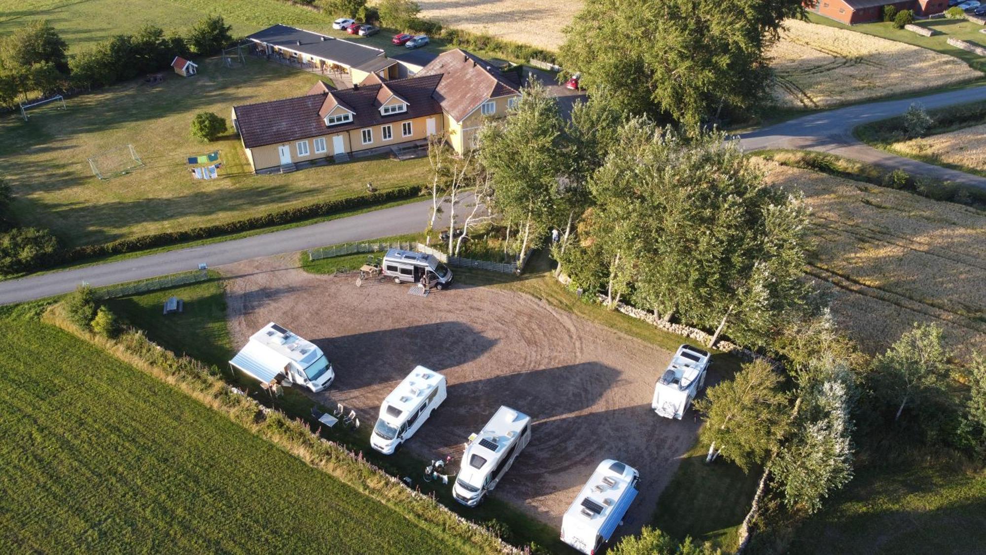 Bjoerkaengs Vandrarhem Tvaaker Exterior photo